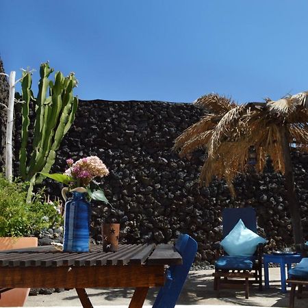 Stylish Getaway With Secluded Patio In Lava Finca Uga 외부 사진