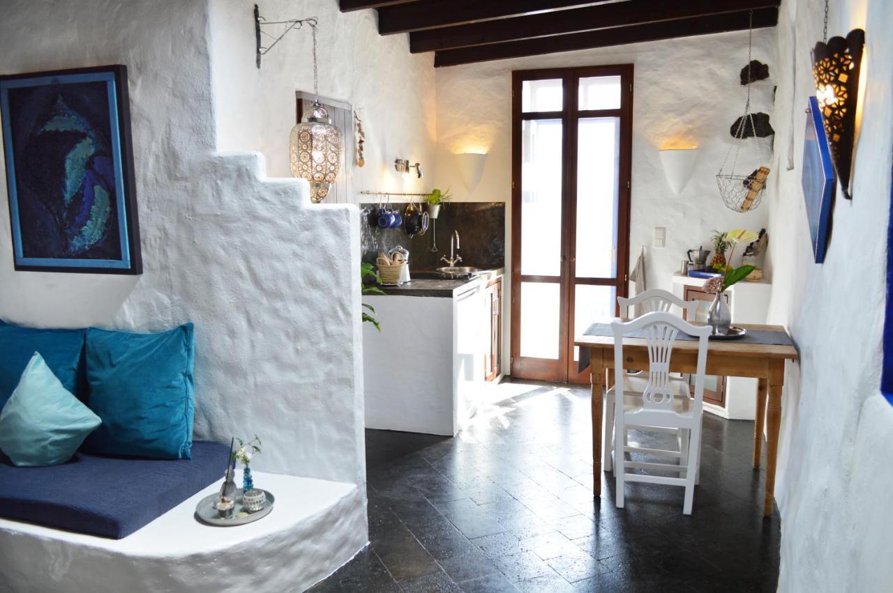 Stylish Getaway With Secluded Patio In Lava Finca Uga 외부 사진