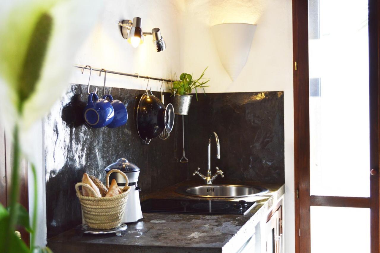 Stylish Getaway With Secluded Patio In Lava Finca Uga 외부 사진
